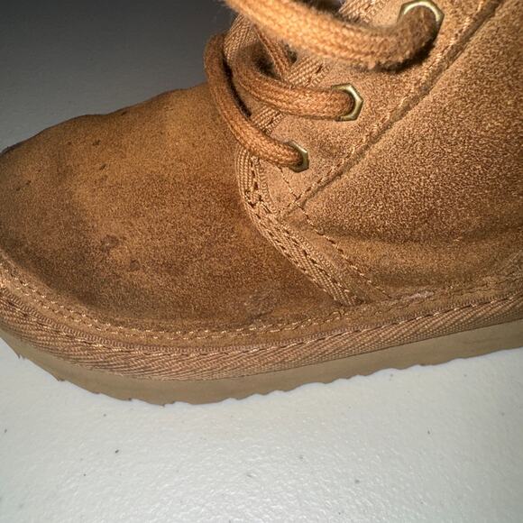 UGG Kids 9C Boots Neumel II Zip Up Cool Weather Cozy Comfy Outdoor Warm Soft - Picture 5 of 10